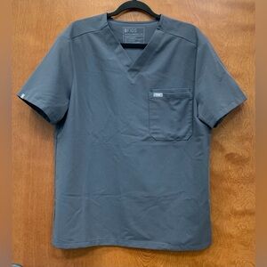 Figs short sleeve scrub top gray size medium